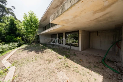 Moradia T4 para Venda em Ventosa e Cova