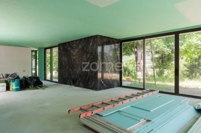 Moradia T4 para Venda em Ventosa e Cova