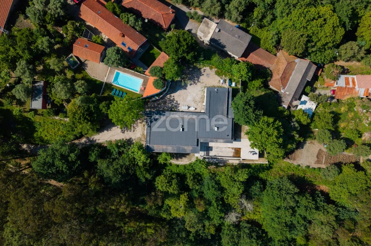 Moradia T4 para Venda em Ventosa e Cova Foto 16