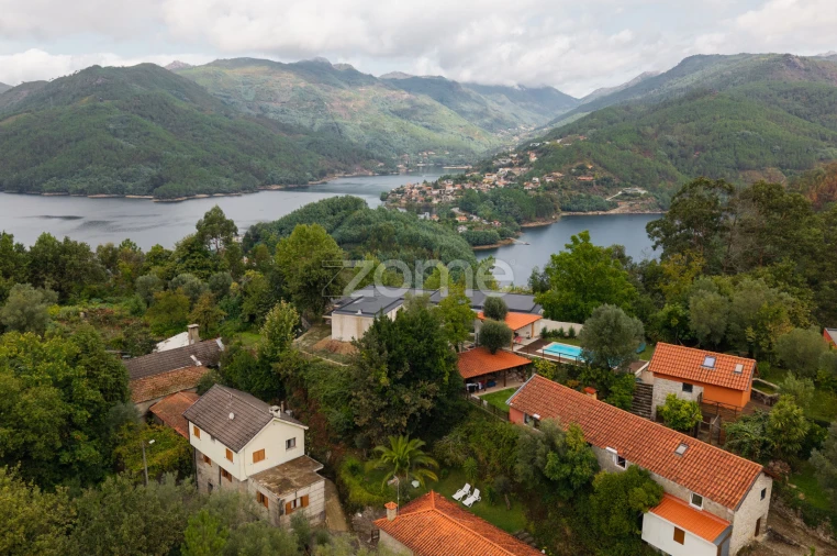 Moradia T4 para Venda em Ventosa e Cova Foto 41