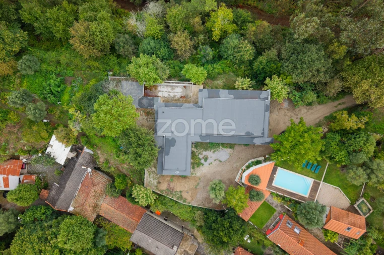 Moradia T4 para Venda em Ventosa e Cova Foto 9