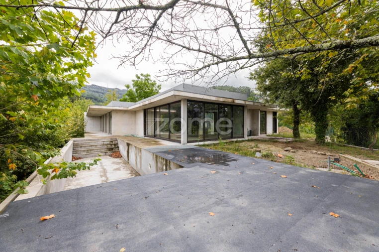 Moradia T4 para Venda em Ventosa e Cova Foto 2