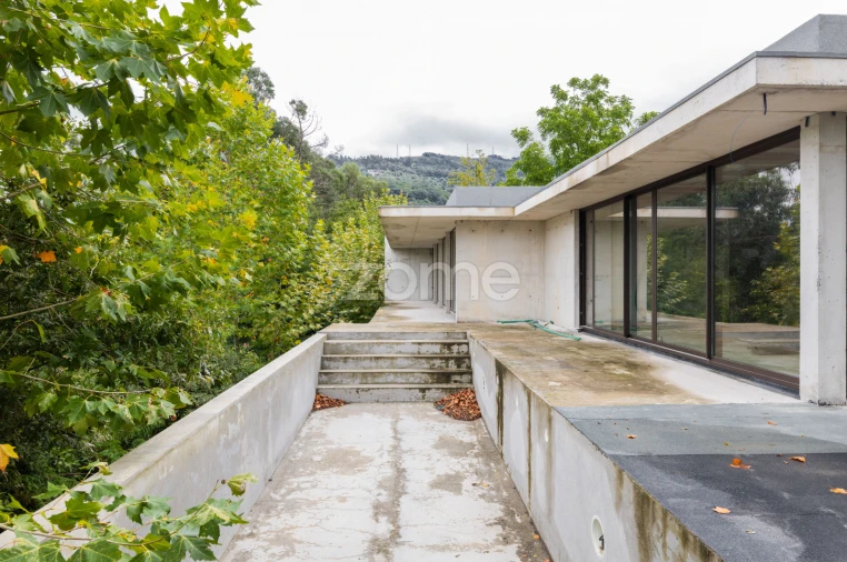 Moradia T4 para Venda em Ventosa e Cova Foto 4