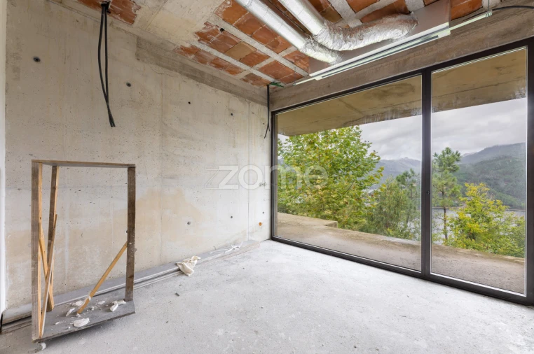 Moradia T4 para Venda em Ventosa e Cova Foto 17