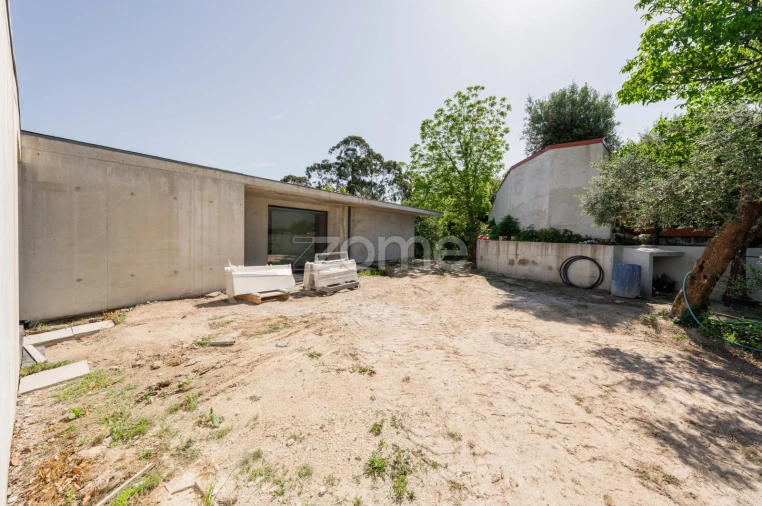 Moradia T4 para Venda em Ventosa e Cova Foto 62
