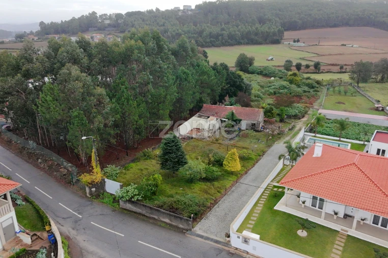 Moradia T1 para Venda em Gondifelos, Cavalões e Outiz Foto 4