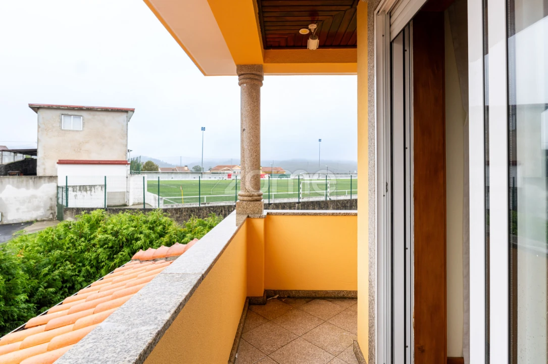 Moradia T3 para Venda em Campo e Sobrado Foto 10