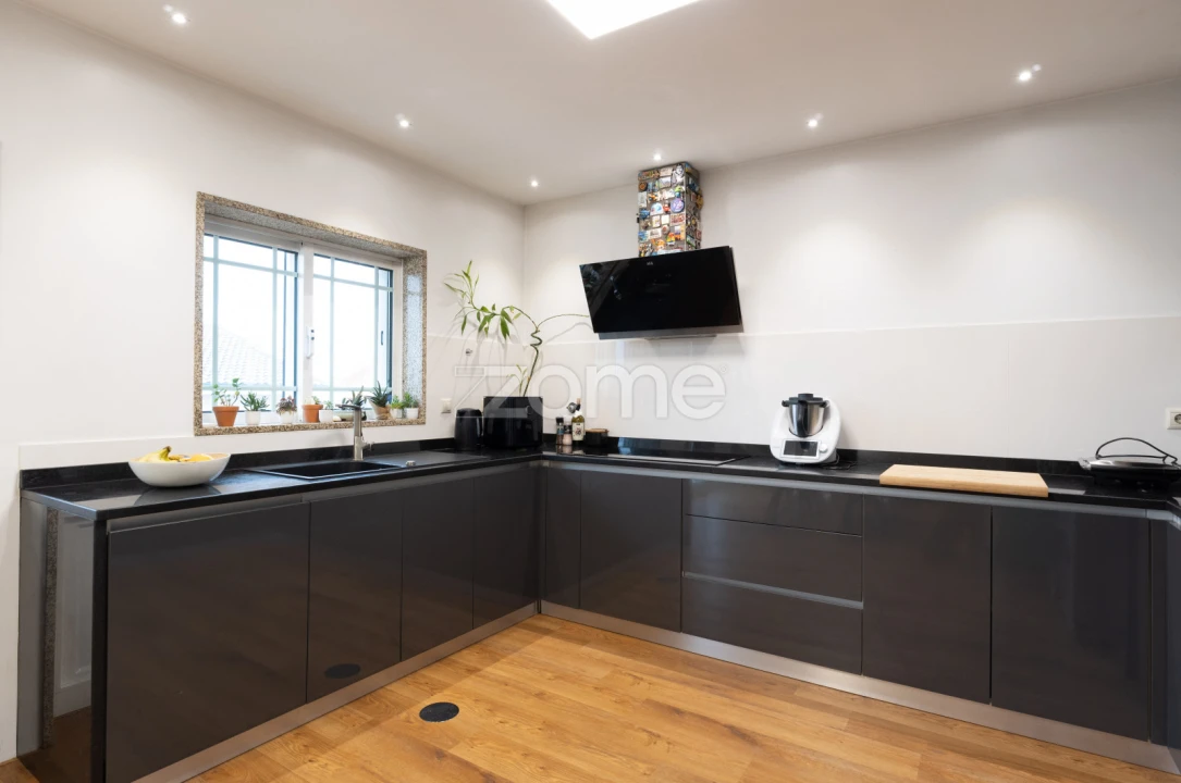 Moradia T3 para Venda em Campo e Sobrado Foto 8