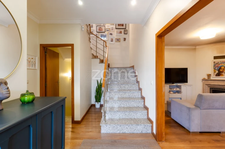 Moradia T3 para Venda em Campo e Sobrado Foto 2