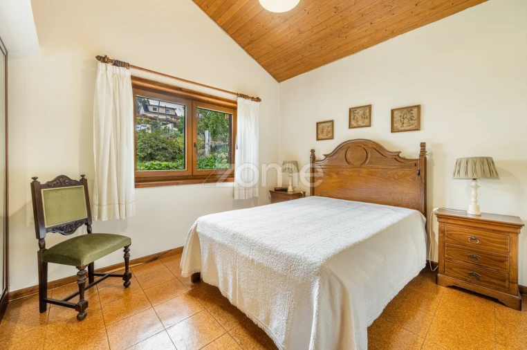 Moradia T4 para Venda em Gondarem Foto 16