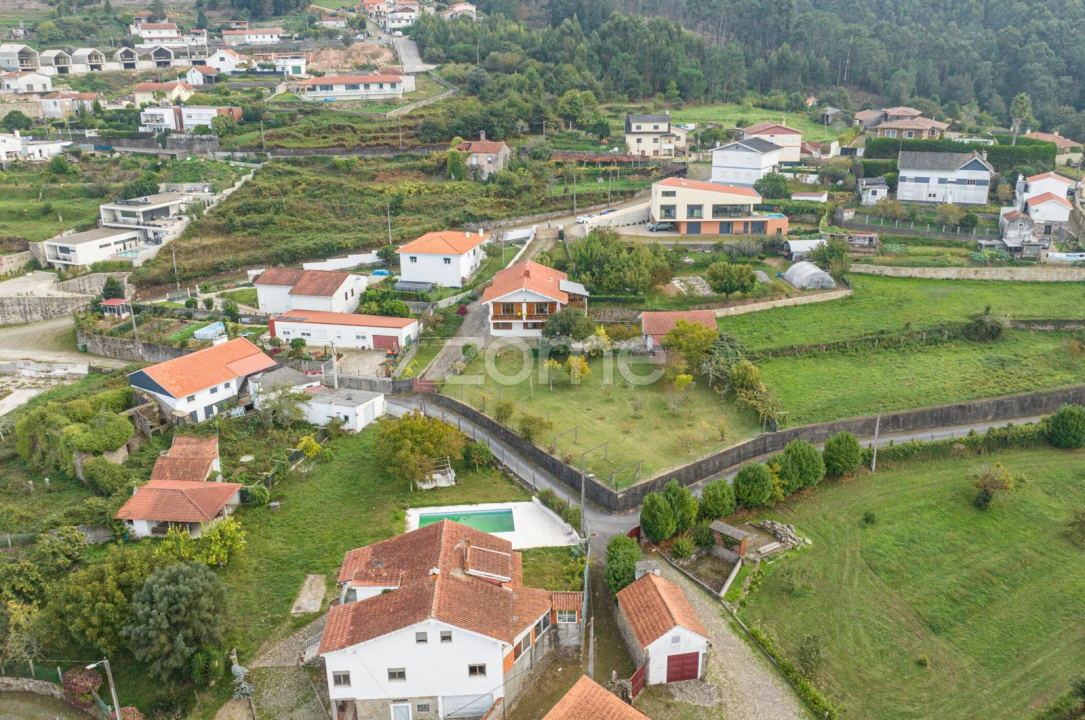 Moradia T4 para Venda em Gondarem Foto 41