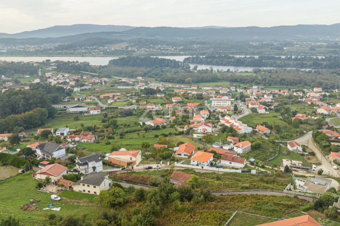 Moradia T4 para Venda em Gondarem Foto 43