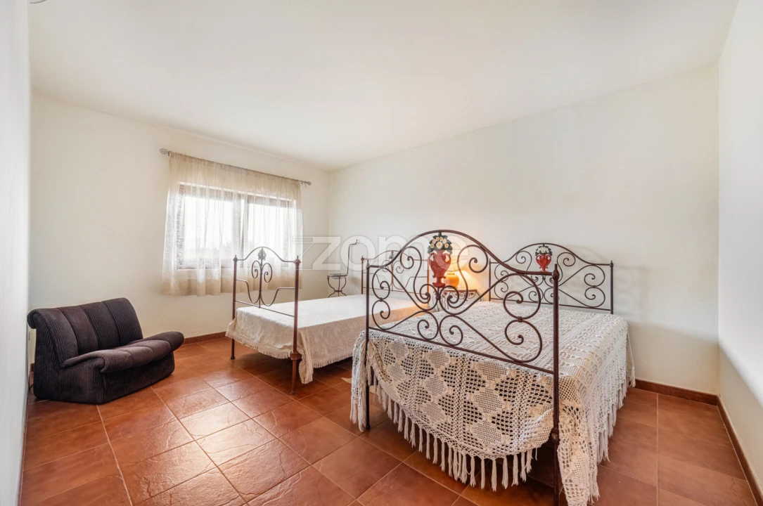 Moradia T4 para Venda em Gondarem Foto 24