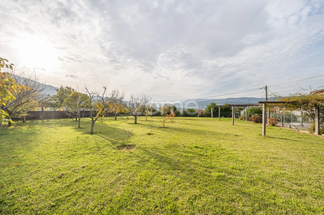 Moradia T4 para Venda em Gondarem Foto 37