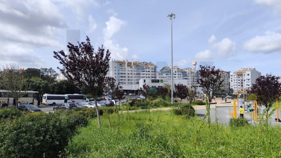 Terreno para Venda em Algueirão-Mem Martins Foto 4