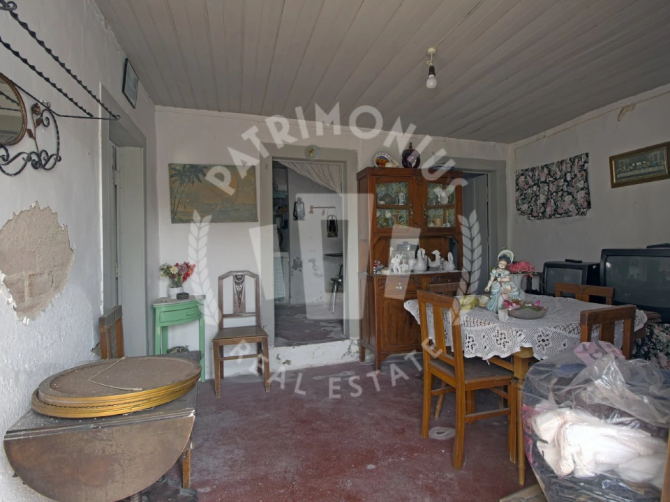 Moradia T2 para Venda em Carvoeira e Carmões Foto 9