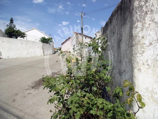 Moradia T2 para Venda em Carvoeira e Carmões Foto 4