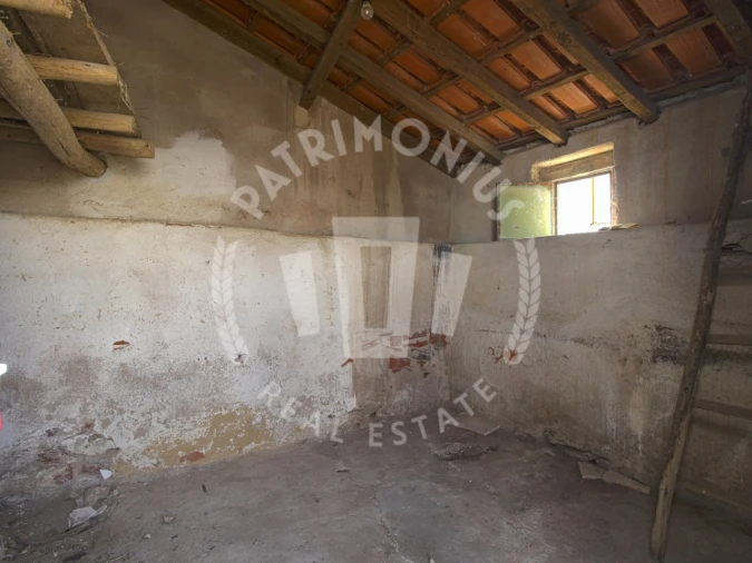 Moradia T2 para Venda em Carvoeira e Carmões Foto 20