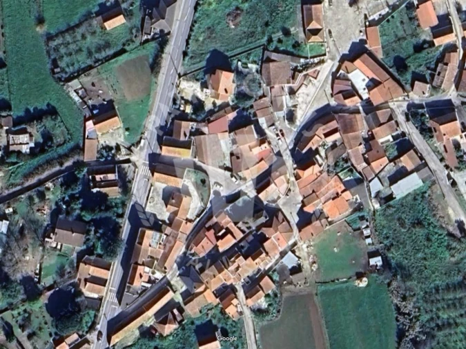 Moradia T2 para Venda em Carvoeira e Carmões Foto 21