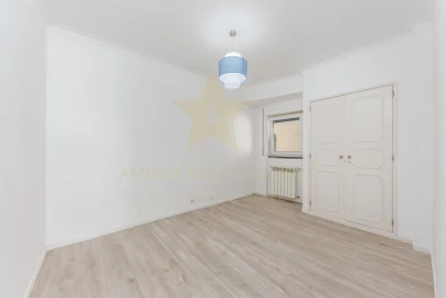 Moradia T3 para Venda em Carcavelos e Parede
