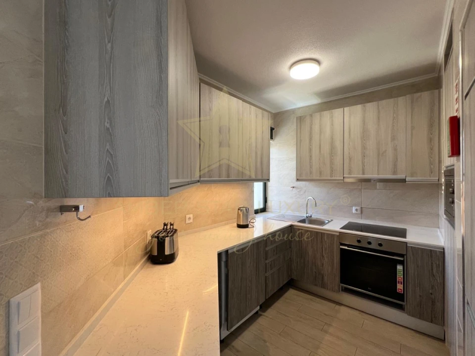 Apartamento T1 para Venda em Quarteira Foto 3