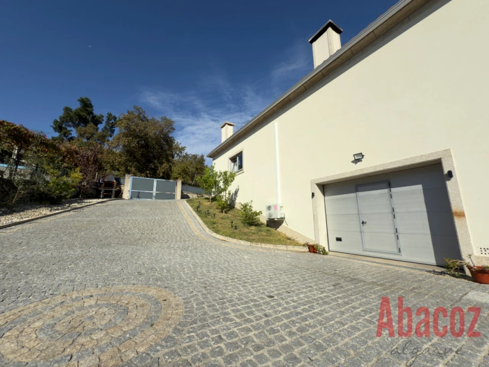 Moradia T3 para Venda em Azias Foto 30