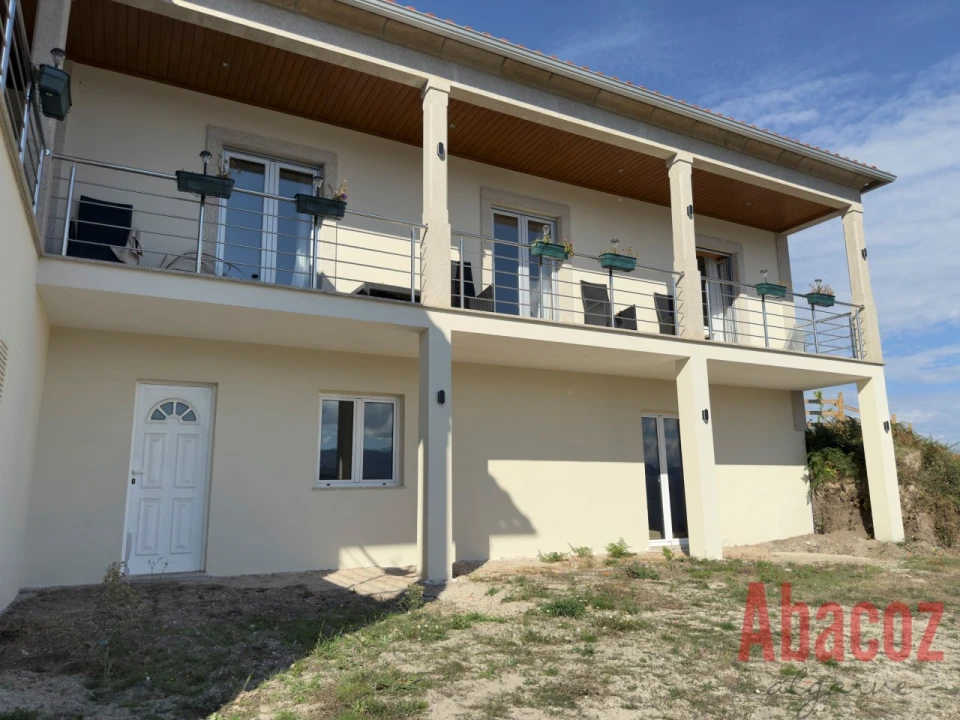 Moradia T3 para Venda em Azias Foto 27