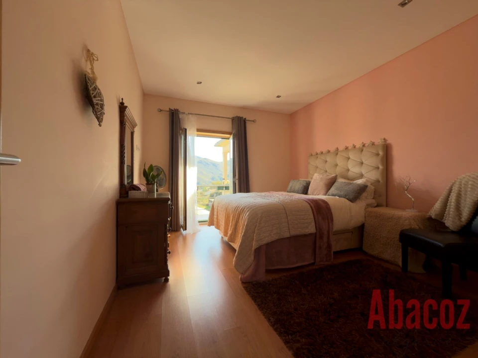 Moradia T3 para Venda em Azias Foto 15