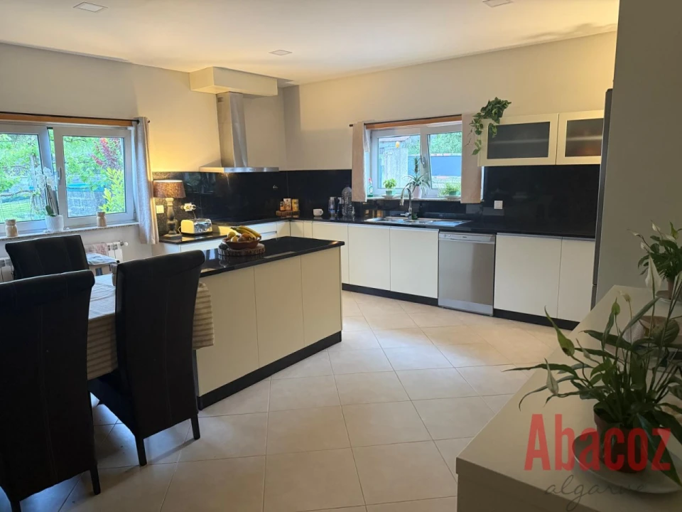 Moradia T3 para Venda em Azias Foto 9