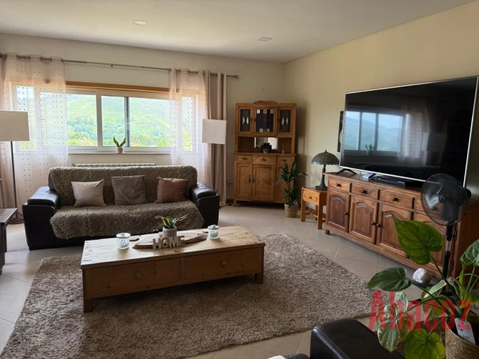 Moradia T3 para Venda em Azias Foto 3