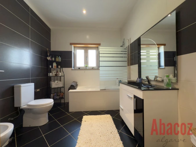 Moradia T3 para Venda em Azias Foto 13