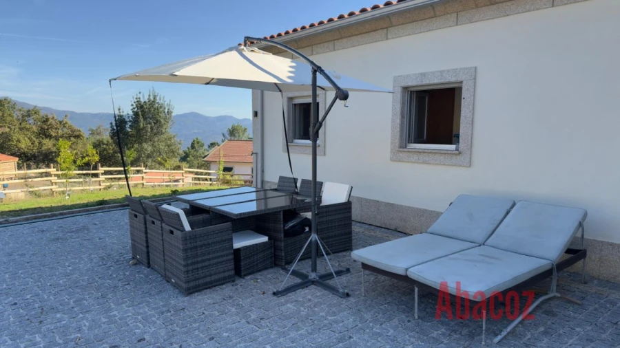 Moradia T3 para Venda em Azias Foto 29