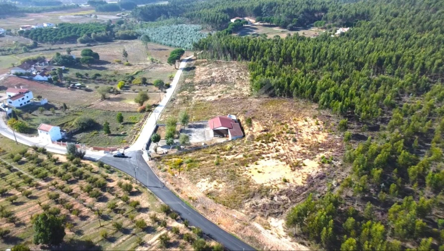 Terreno para Venda em Campelos e Outeiro da Cabeça Foto 13