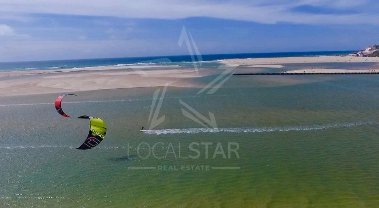 Moradia T4 para Venda em Santa Maria, São Pedro e Sobral da Lagoa Foto 24