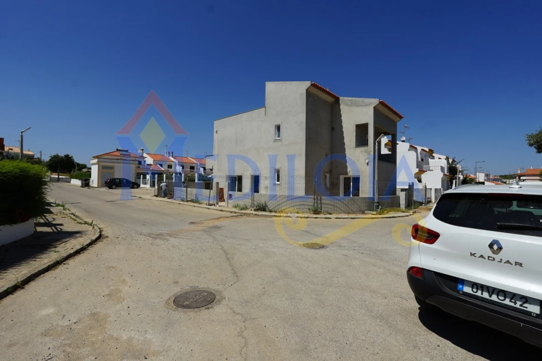 Moradia T3 para Venda em Altura Foto 2