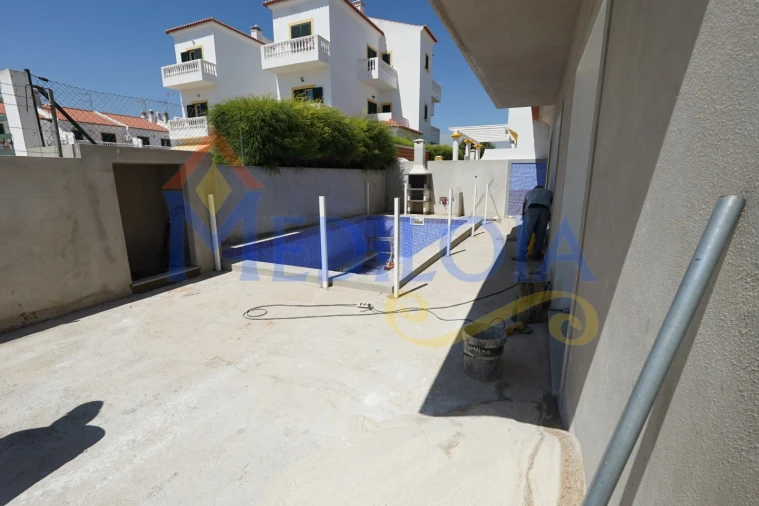 Moradia T3 para Venda em Altura Foto 4