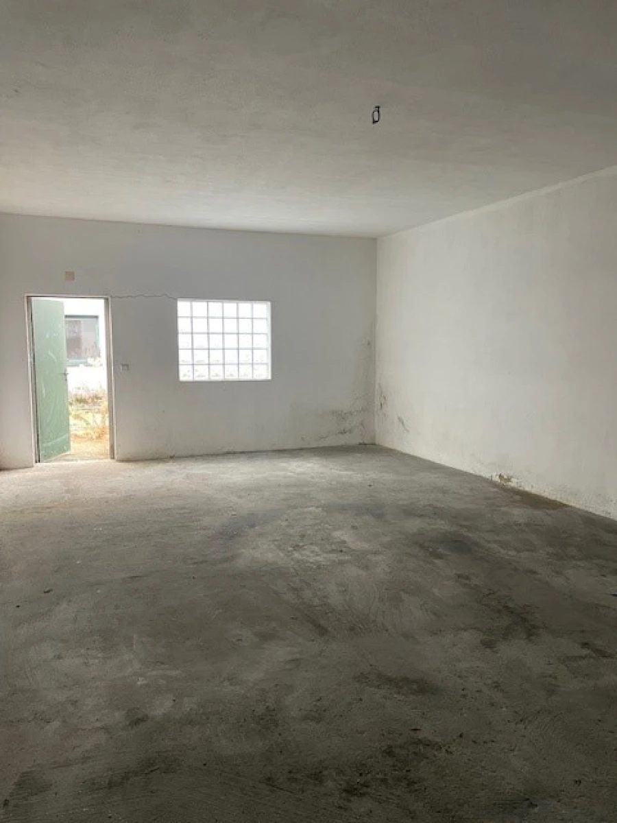 Garagem para Venda em Ponte de Sor, Tramaga e Vale de Açor Foto 4