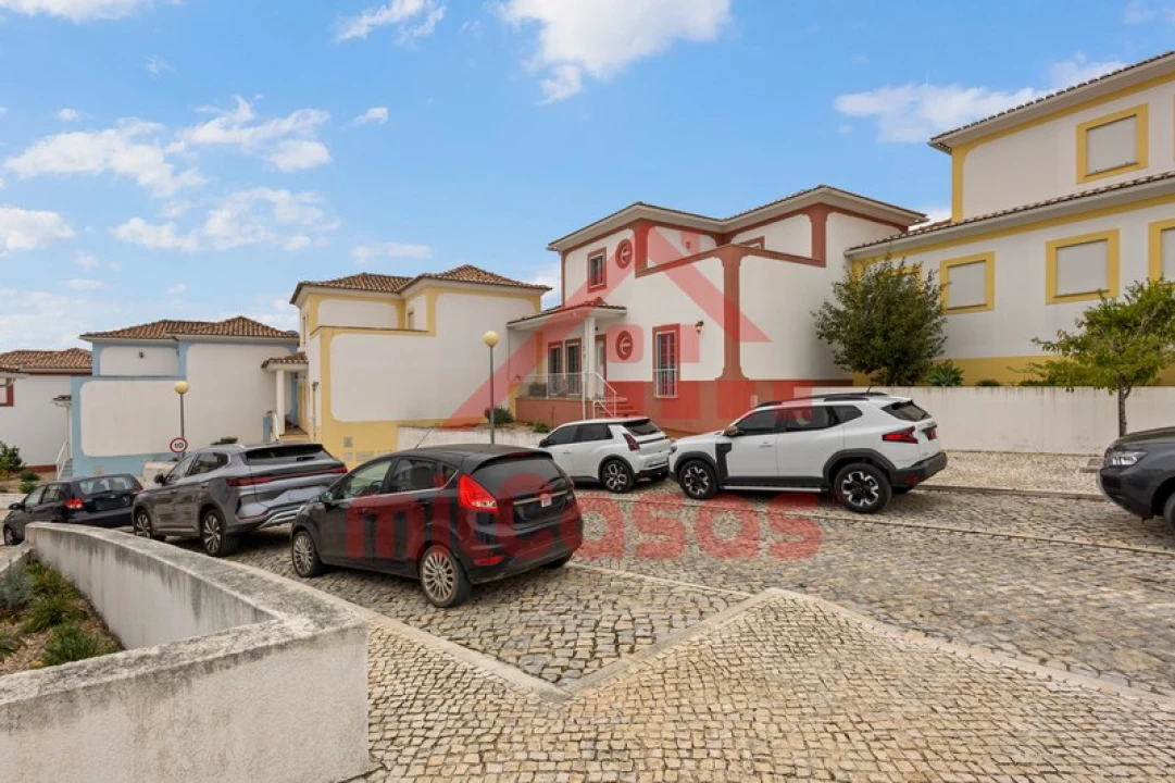 Moradia T4 para Venda em Carvalhal Foto 30