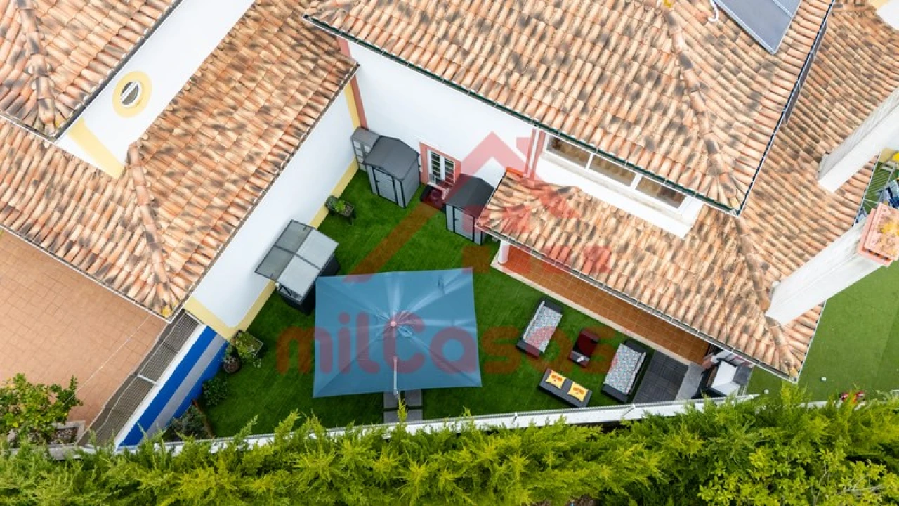 Moradia T4 para Venda em Carvalhal Foto 41