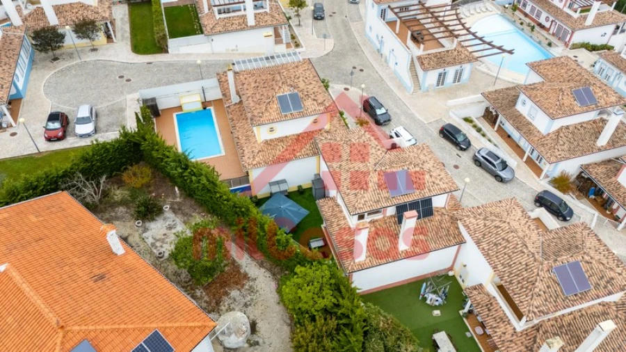 Moradia T4 para Venda em Carvalhal Foto 40