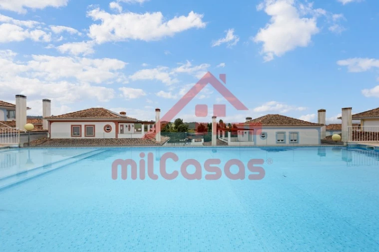 Moradia T4 para Venda em Carvalhal Foto 31