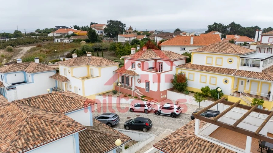 Moradia T4 para Venda em Carvalhal Foto 33