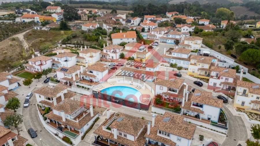 Moradia T4 para Venda em Carvalhal Foto 34