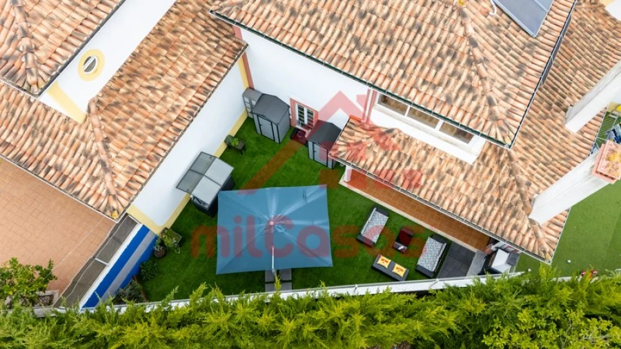 Moradia T4 para Venda em Carvalhal Foto 41