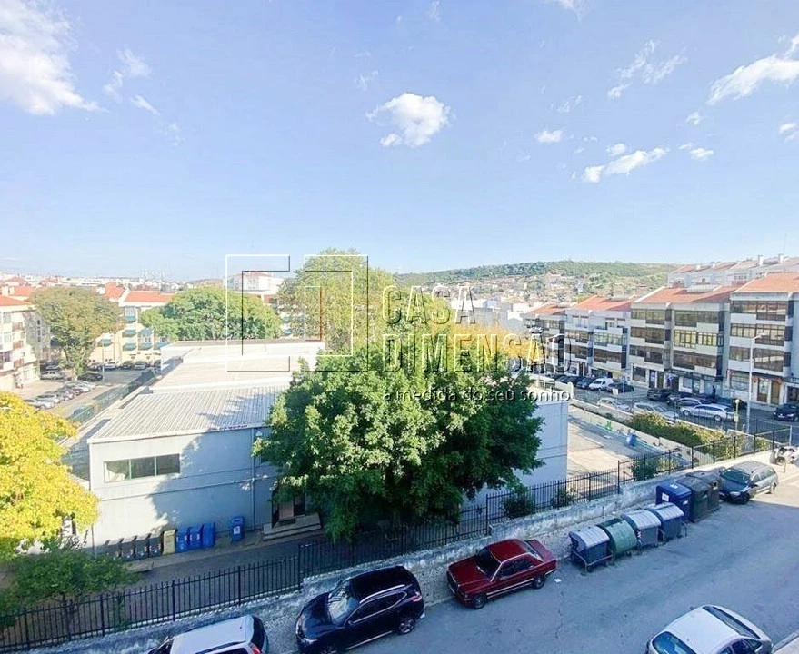 Apartamento T3 para Venda em Odivelas Foto 10