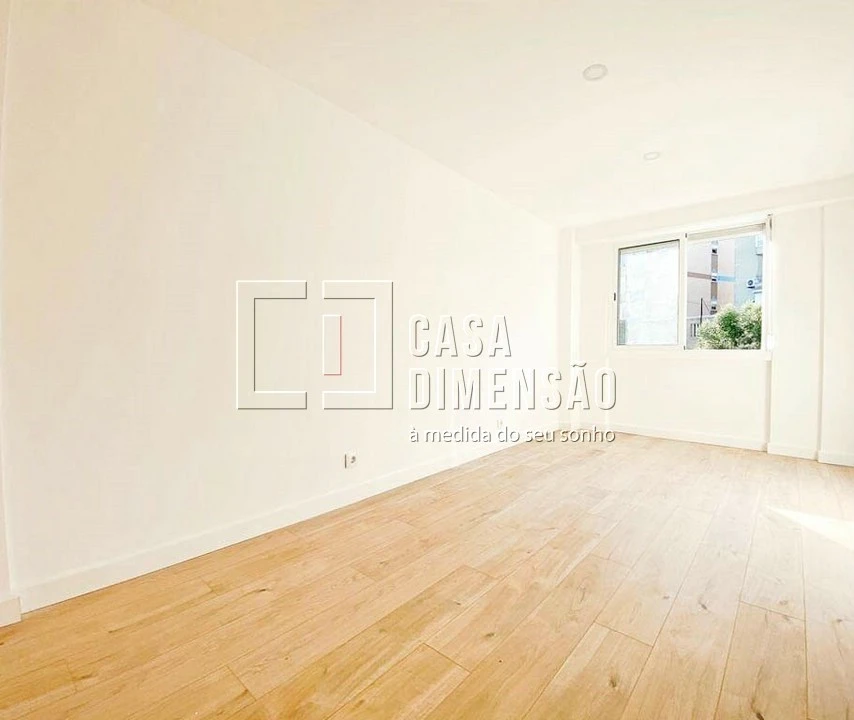 Apartamento T3 para Venda em Odivelas Foto 12
