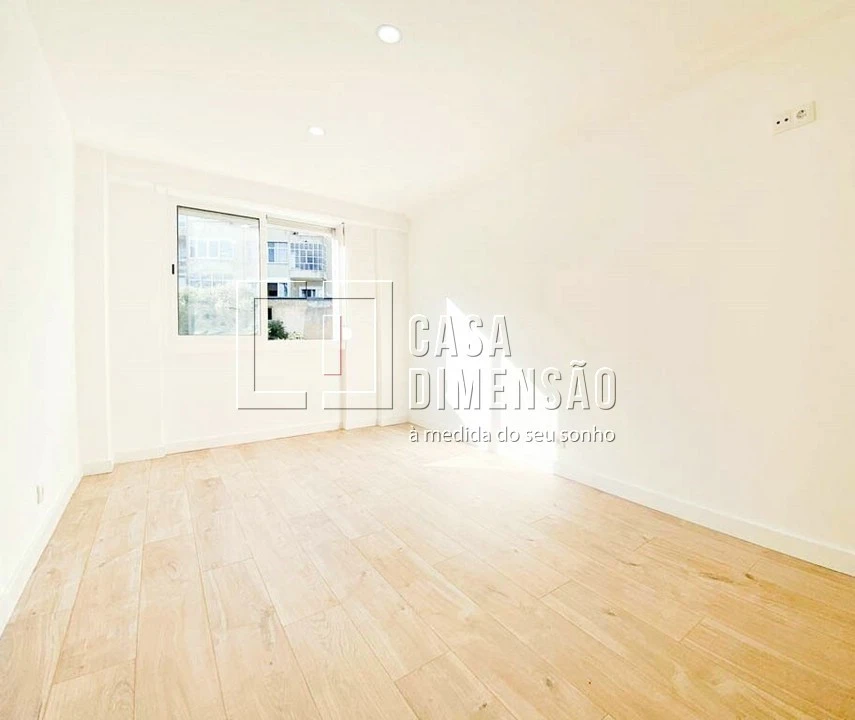 Apartamento T3 para Venda em Odivelas Foto 11