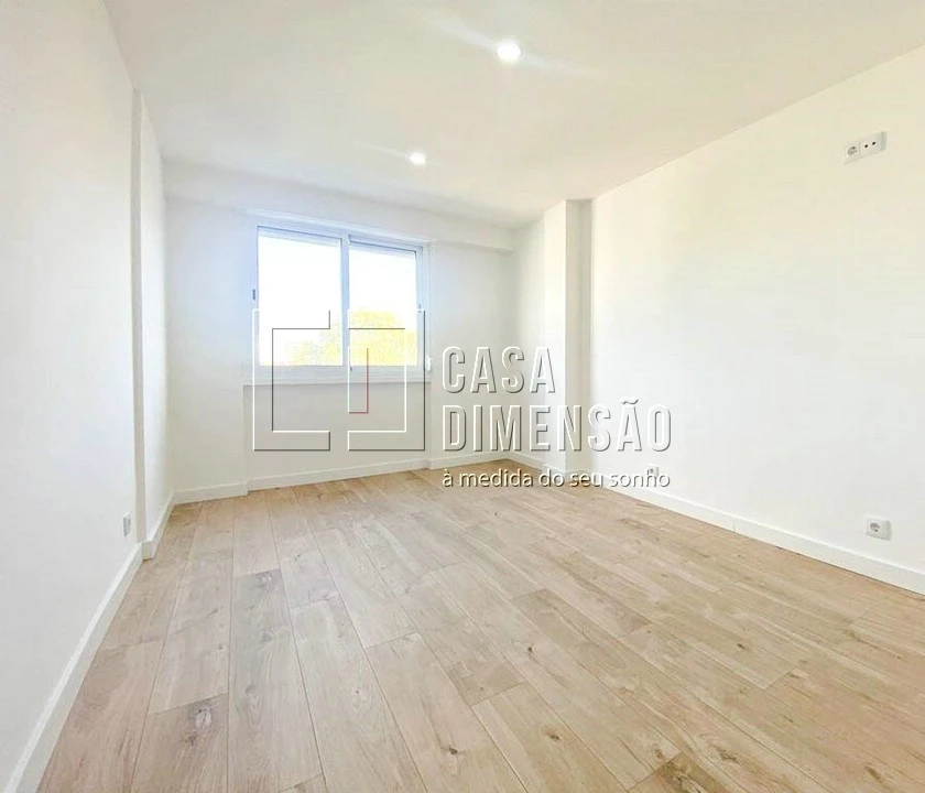 Apartamento T3 para Venda em Odivelas Foto 16