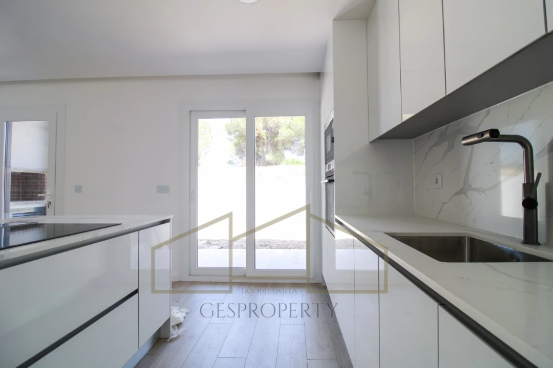 Apartamento T3 para Venda em Amora Foto 1