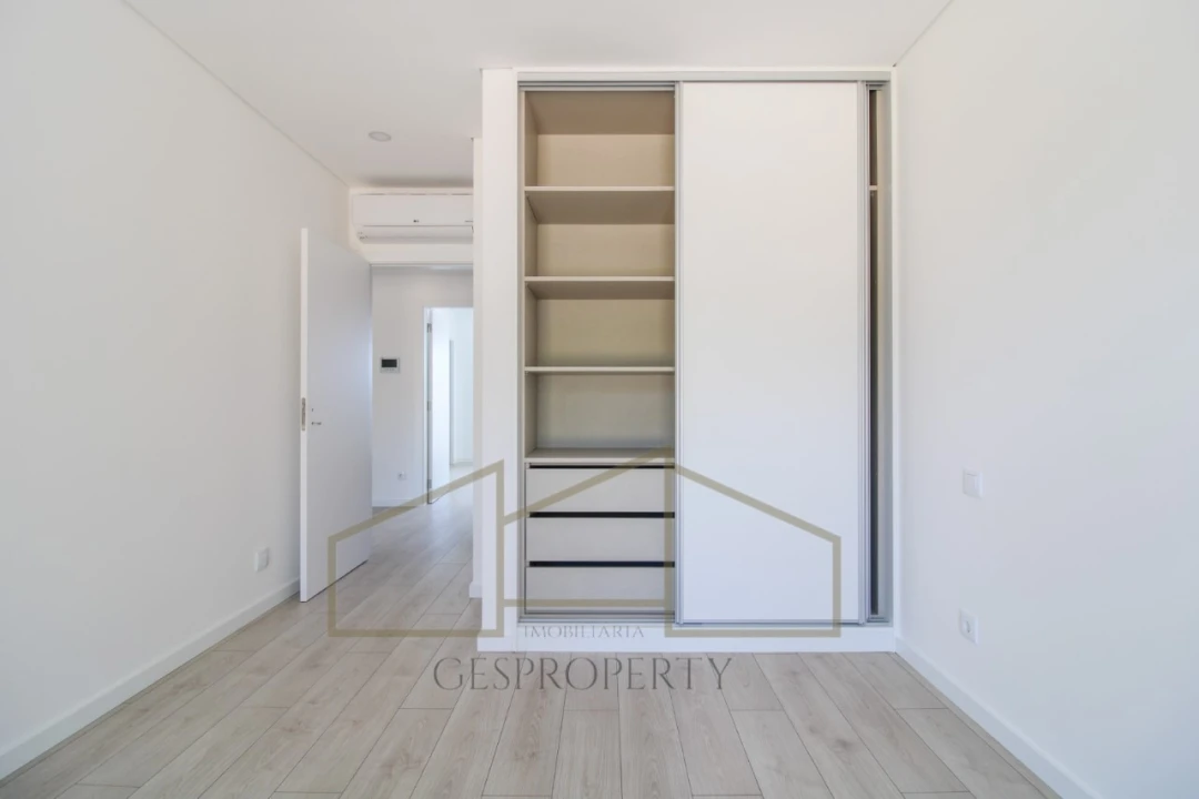 Apartamento T3 para Venda em Amora Foto 9